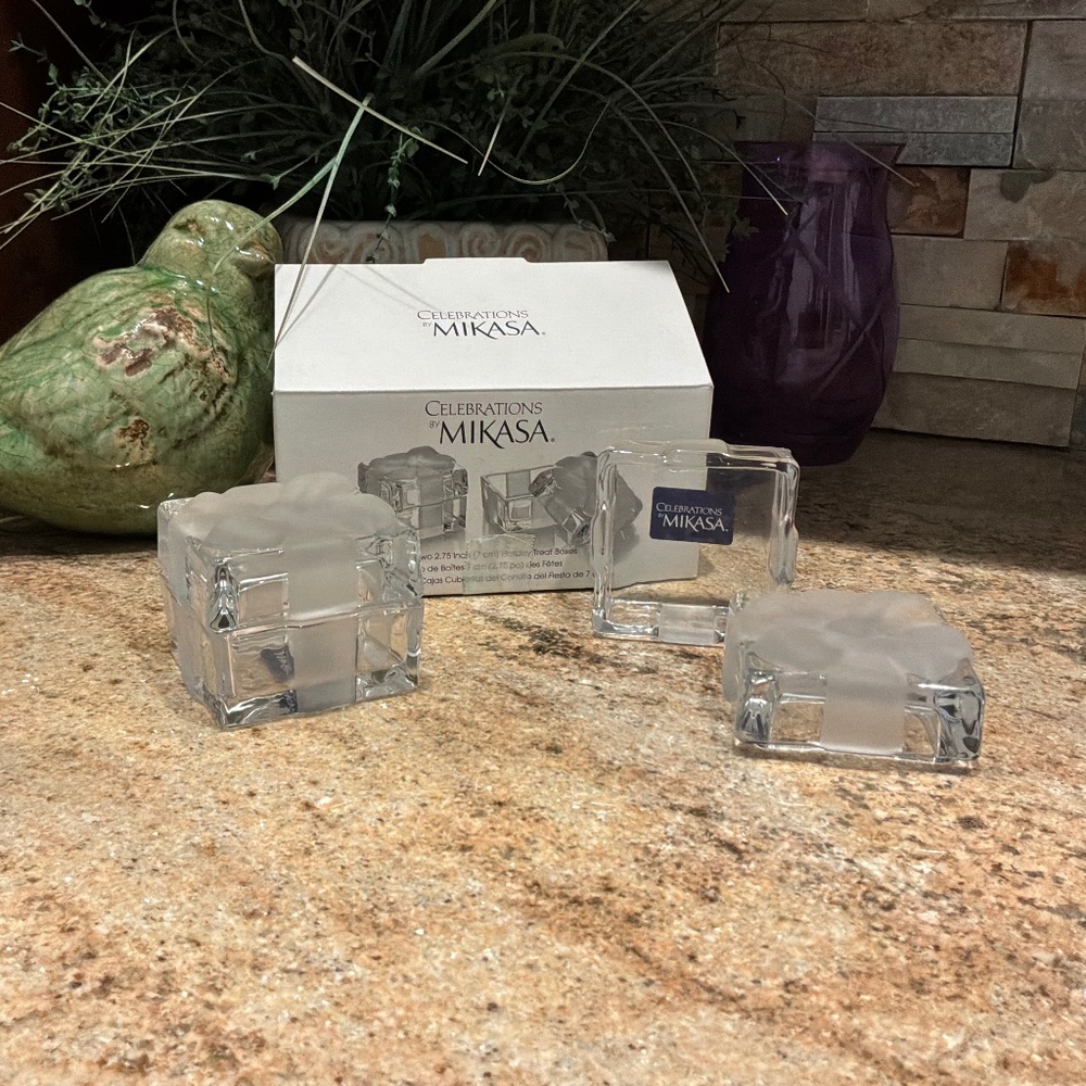 Mikasa glass trinket treat box set of 2
